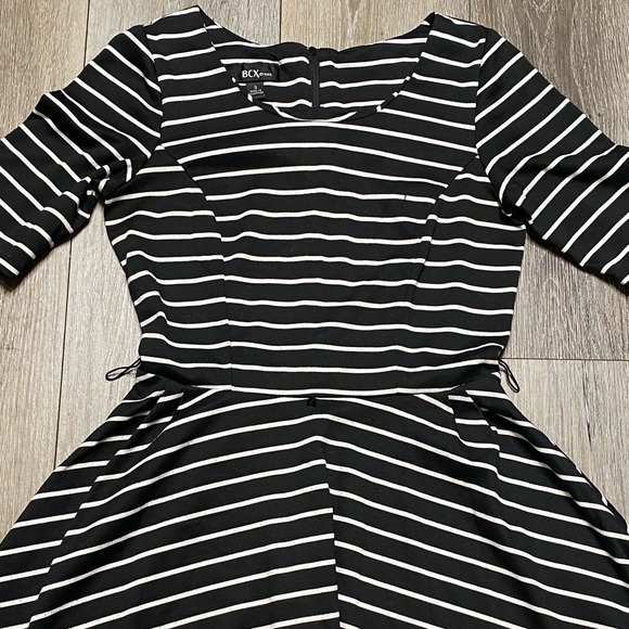 BCX Women’s Fit & Flare Skater Short Sleeve Stripe Dress Black & White Size 3 - Picture 4 of 16
